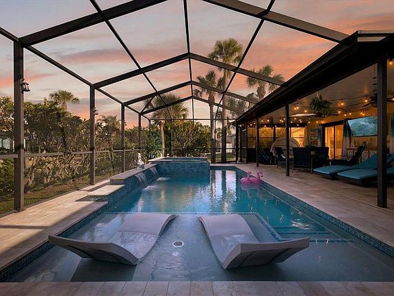 3rd image of 4551 Ingersol Pl