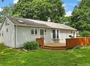415 Krenz Ave, Cary, IL 60013