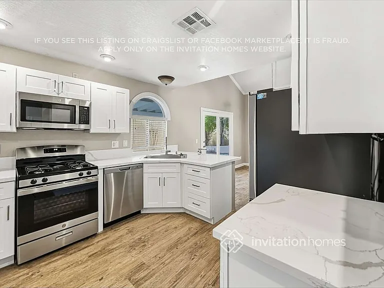 760 Charwood Cir — Photo 11