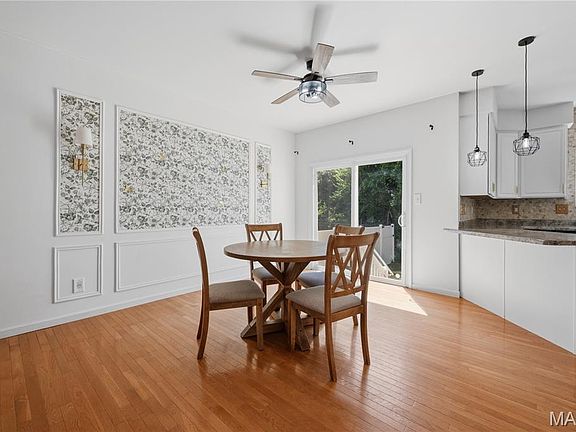 3rd image of 265 Montclair Tower Dr