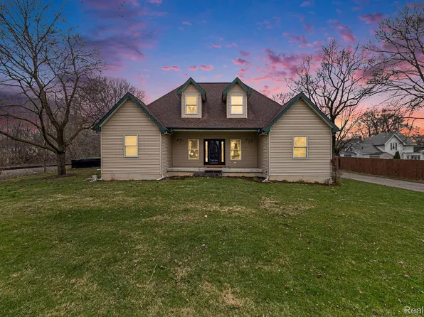 406 W Kent St, Durand, MI 48429