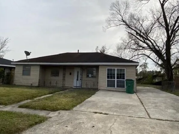249 Bishop Dr, Westwego, LA 70094