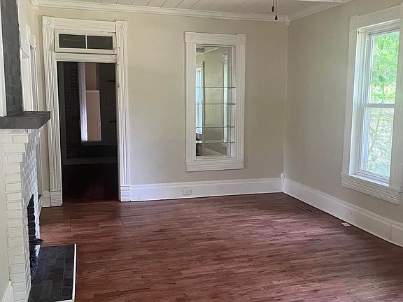 3rd image of 513 N Pine Avenue