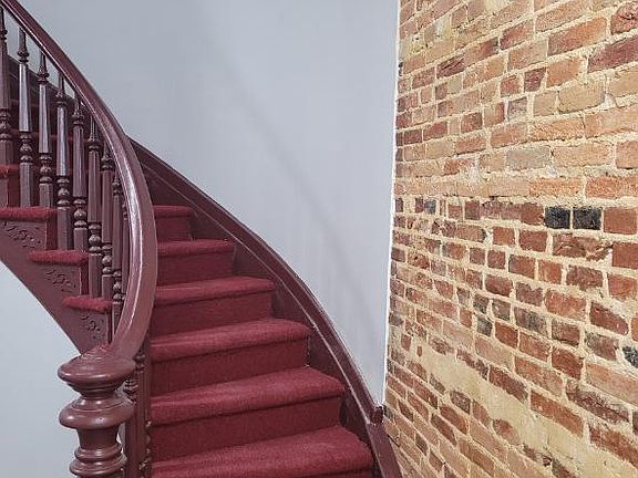 4th image of 628 N Carrollton Ave