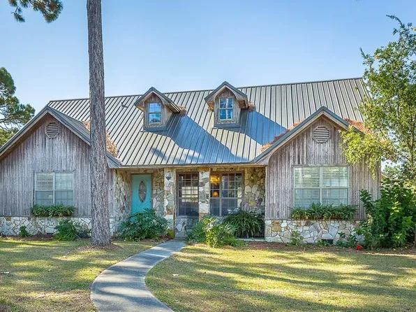 120 Old Ferry Dock Rd, Eastpoint, FL 32328
