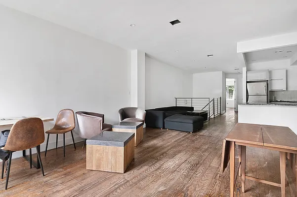 Rented by TorsX Inc | media 1