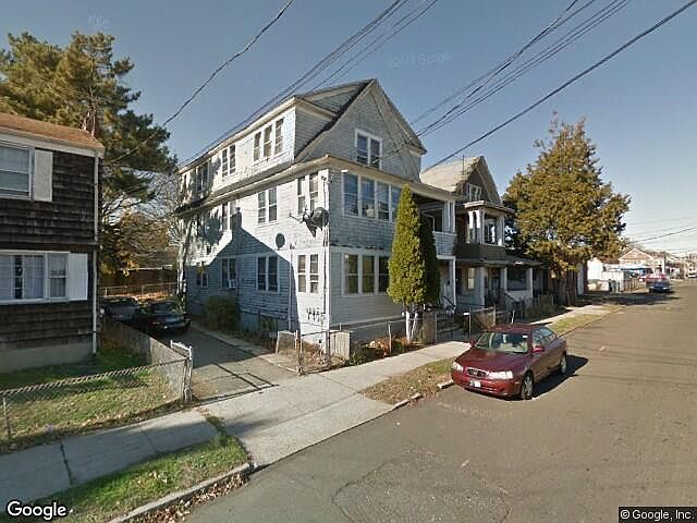 2 bedroom plus den ! 