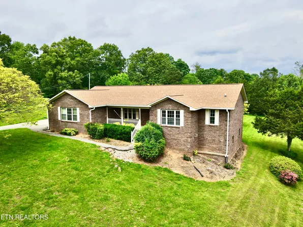 200 Harmon Cir, New Tazewell, TN 37825