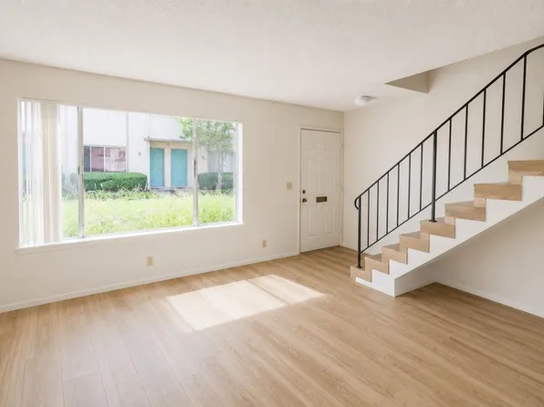 1338 Galleon Way APT C, San Luis Obispo, CA 93405