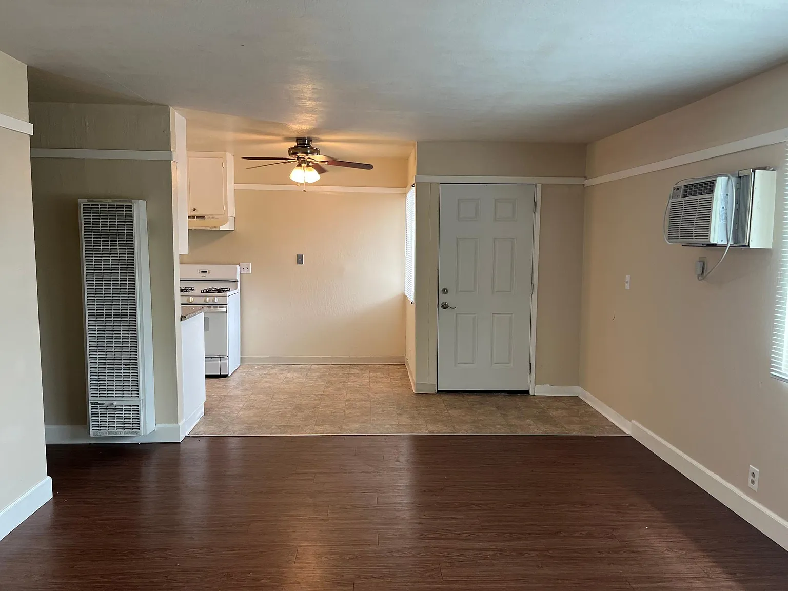3 bed, $2,350 — Photo 1