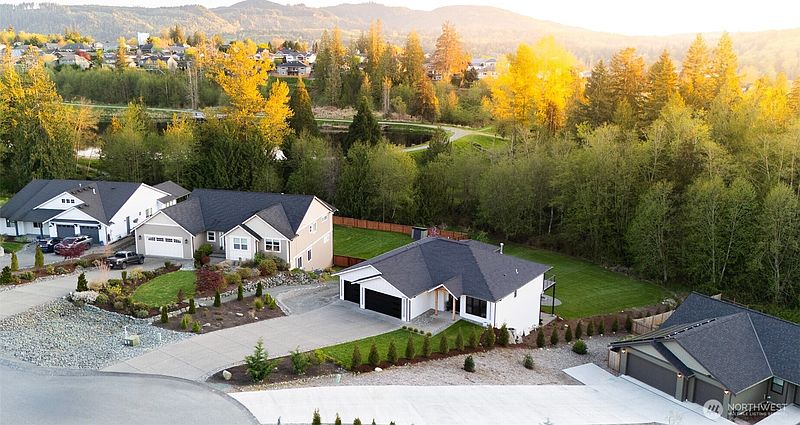 2nd image of 24026 Dolphin Lane
