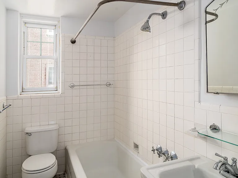 120 Cabrini Blvd #63 — Photo 11
