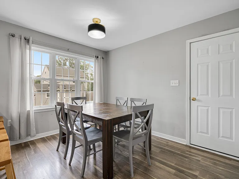 10136 Bon Air Crest Dr — Photo 22