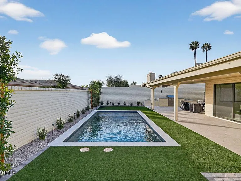 7369 E Krall St — Photo 15