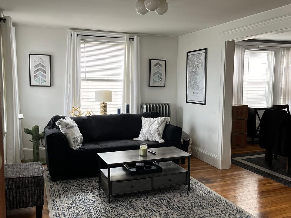 1st image of 66 Saxton St #3