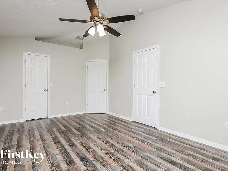 662 Armadillo Dr — Photo 8