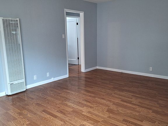 2nd image of 9514 Peach St #9514
