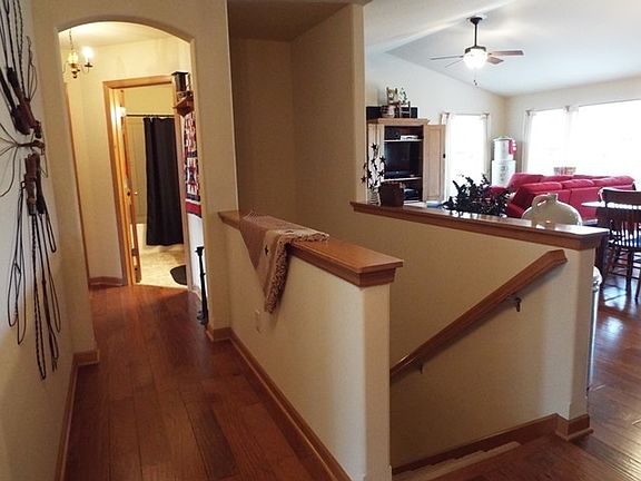 3rd image of 9441 Ashbury Ln