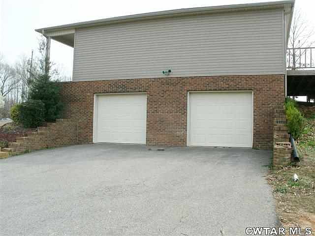 1433 Poorhouse Rd, Lexington, TN 38351 | Zillow