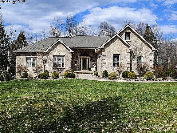 1st image of 465 Whispering Ln
