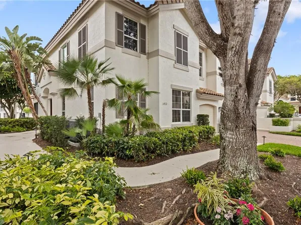 162 Colonade CIR #1305, NAPLES, FL 34103