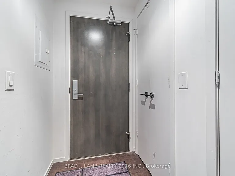 101 Charles St E #4106 — Photo 2