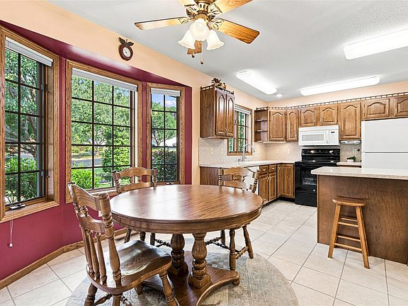 4th image of 1119 Thompson Drive