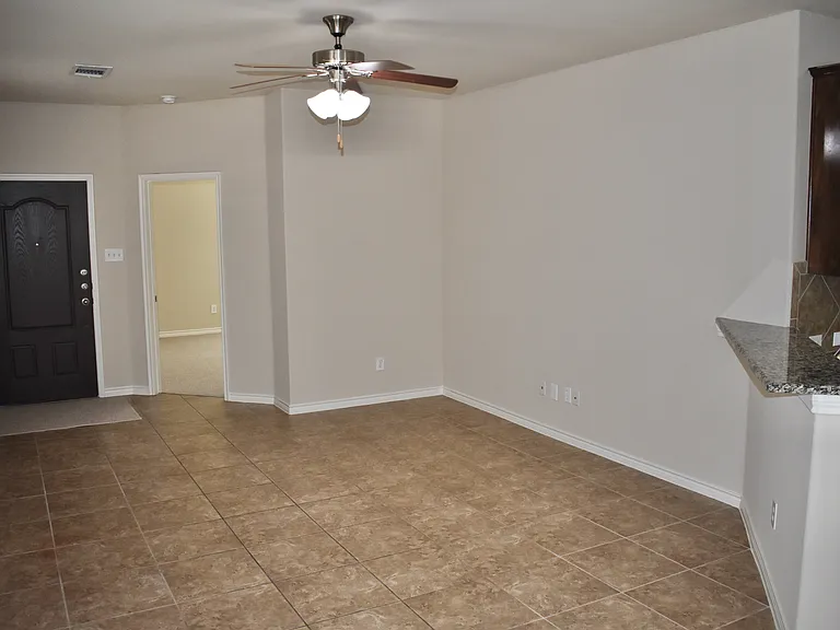 4916 Stray Creek Ln — Photo 15