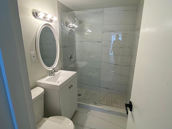 5th image of 926 79th Ter APT 3