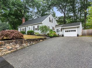 263 Linden St, South Hamilton, MA 01982