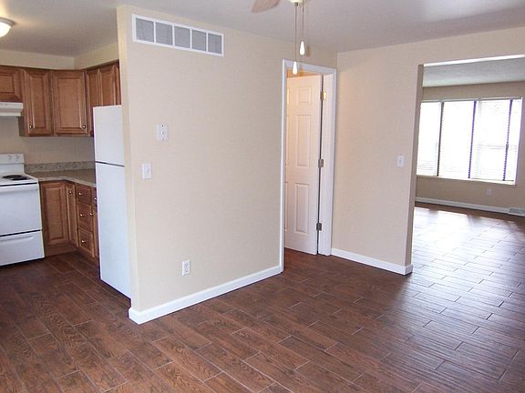 4th image of 4670 Baylor Ct