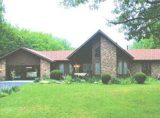 12814 Thompson Rd, Vermilion, OH 44089