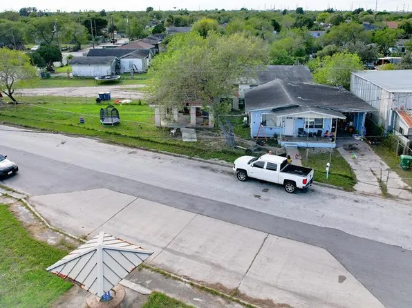 425 Center Dr, Brownsville, TX 78520