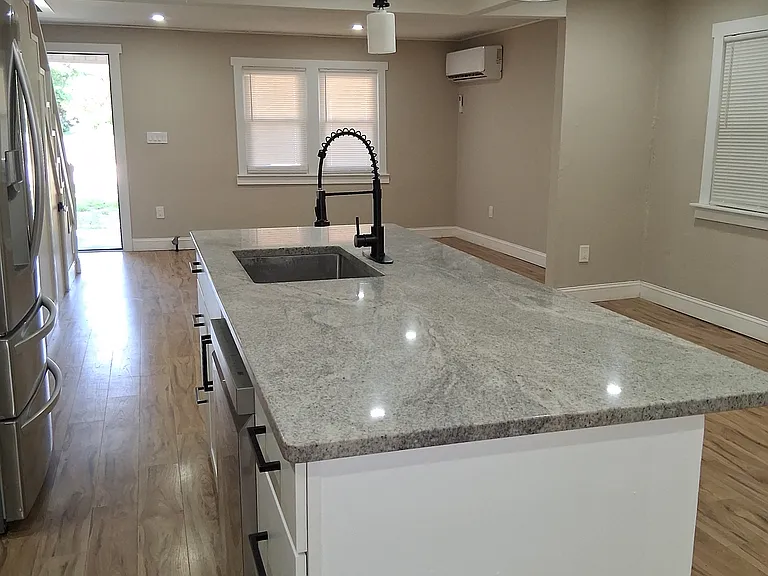 1628 Murchison Rd — Photo 5