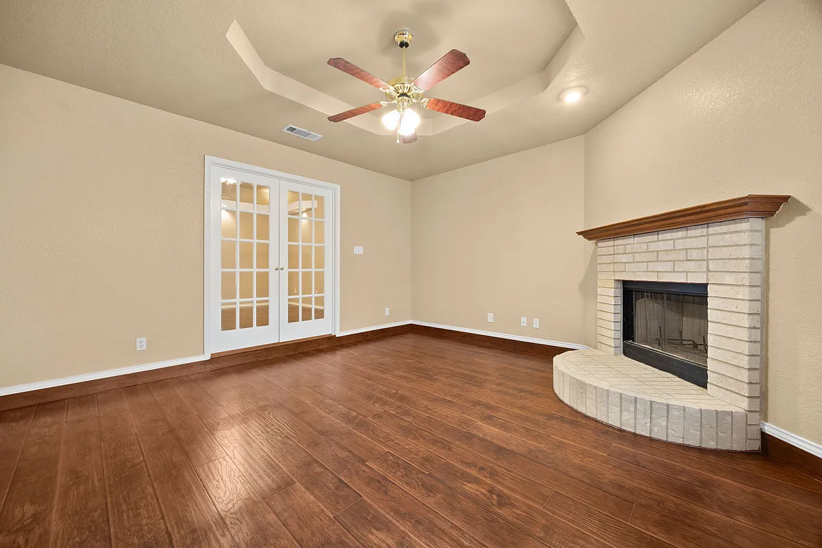 Building Photo - 3607 Solomon Dr