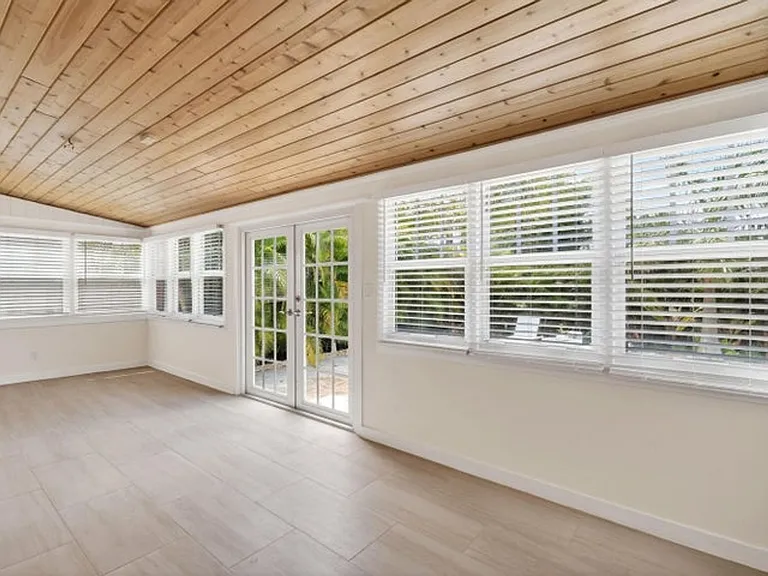236 Greymon Dr — Photo 15