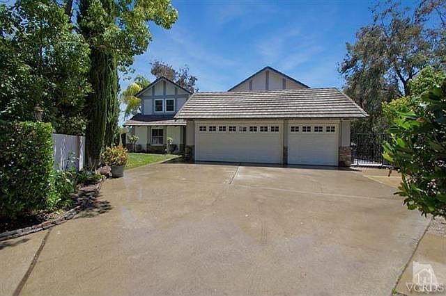 1st image of 859 Rim Crest Dr