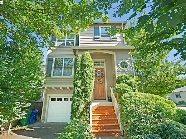 725 N Beech St, Portland, OR 97227