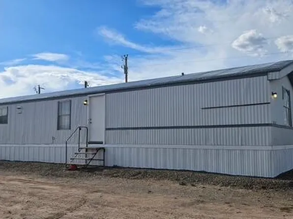 2 Connecticut Ct, Moriarty, NM 87035