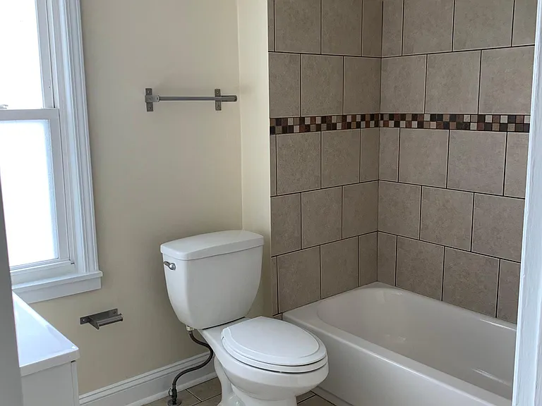 2228 S Taylor Rd — Photo 19
