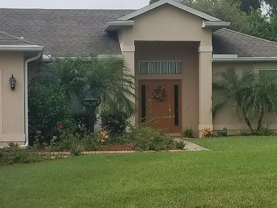 1st image of 2131 Carpenter Ln