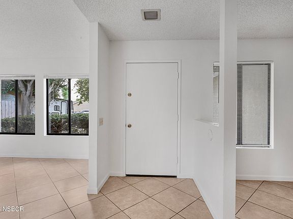 5th image of 1044 N P St
