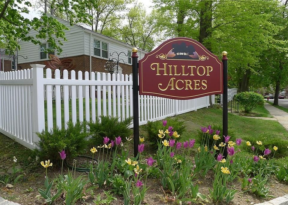 Hilltop Acres sign photo.jpg