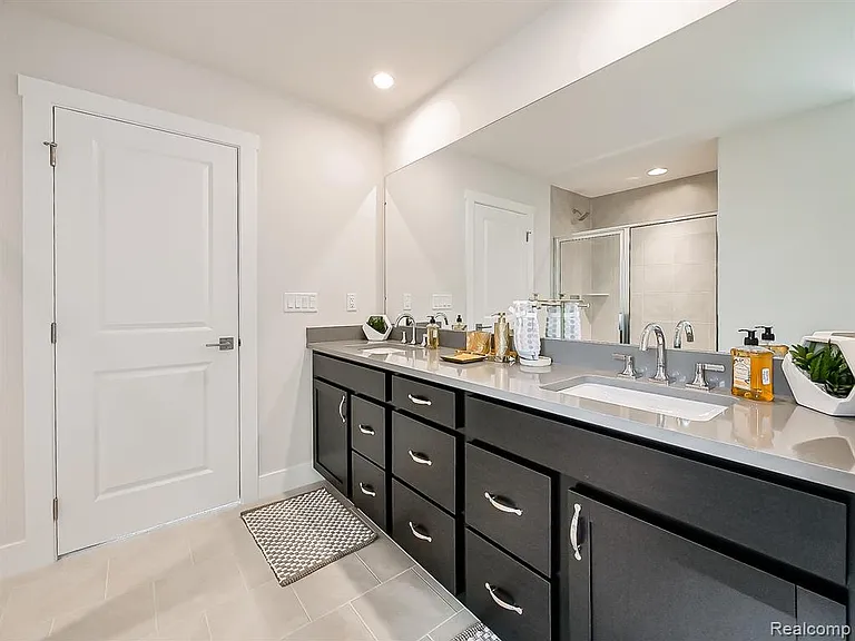5169 Poppydrew Ln — Photo 42