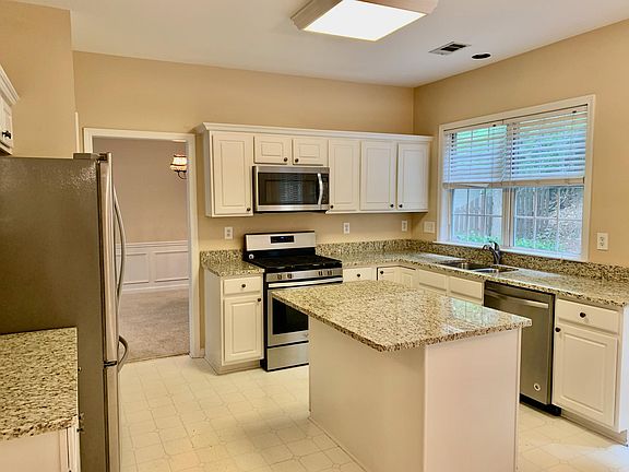4th image of 2555 Haddenham Ln SW