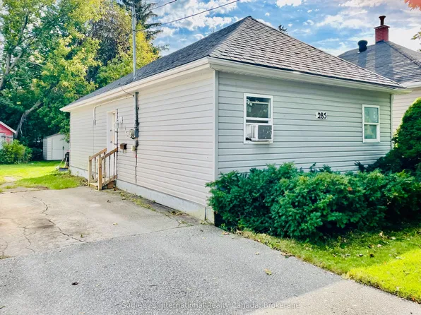285 Robinson St, Collingwood, ON L9Y 3M4