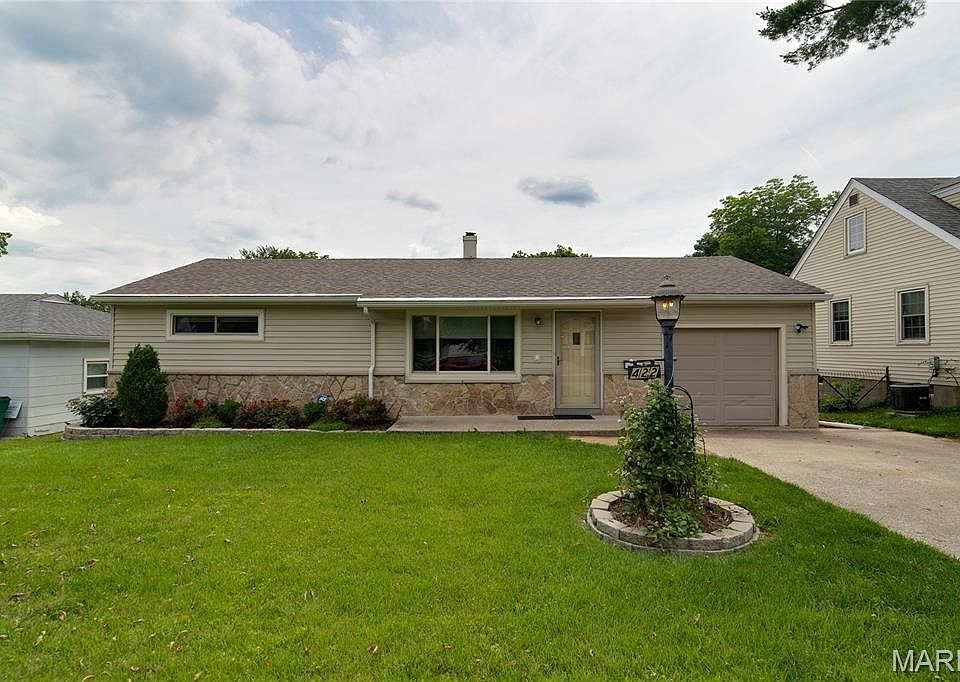 1st image of 422 Barron Ln