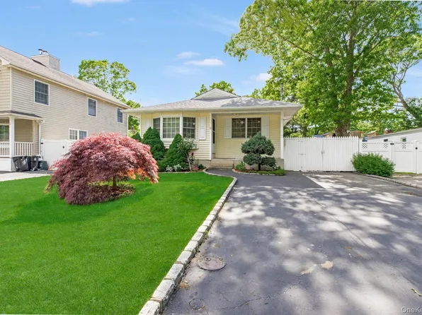 30 Paul Drive, Mastic, NY 11950