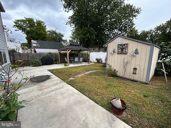 3rd image of 7170 Highland Ave