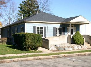 25 W Beech St, Cedar Springs, MI 49319